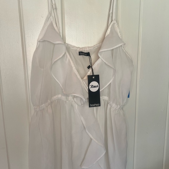 Boohoo Beach, White Ruffle Maxi Dress, Sheer Cover-up, NWT, Size L - Picture 4 of 7